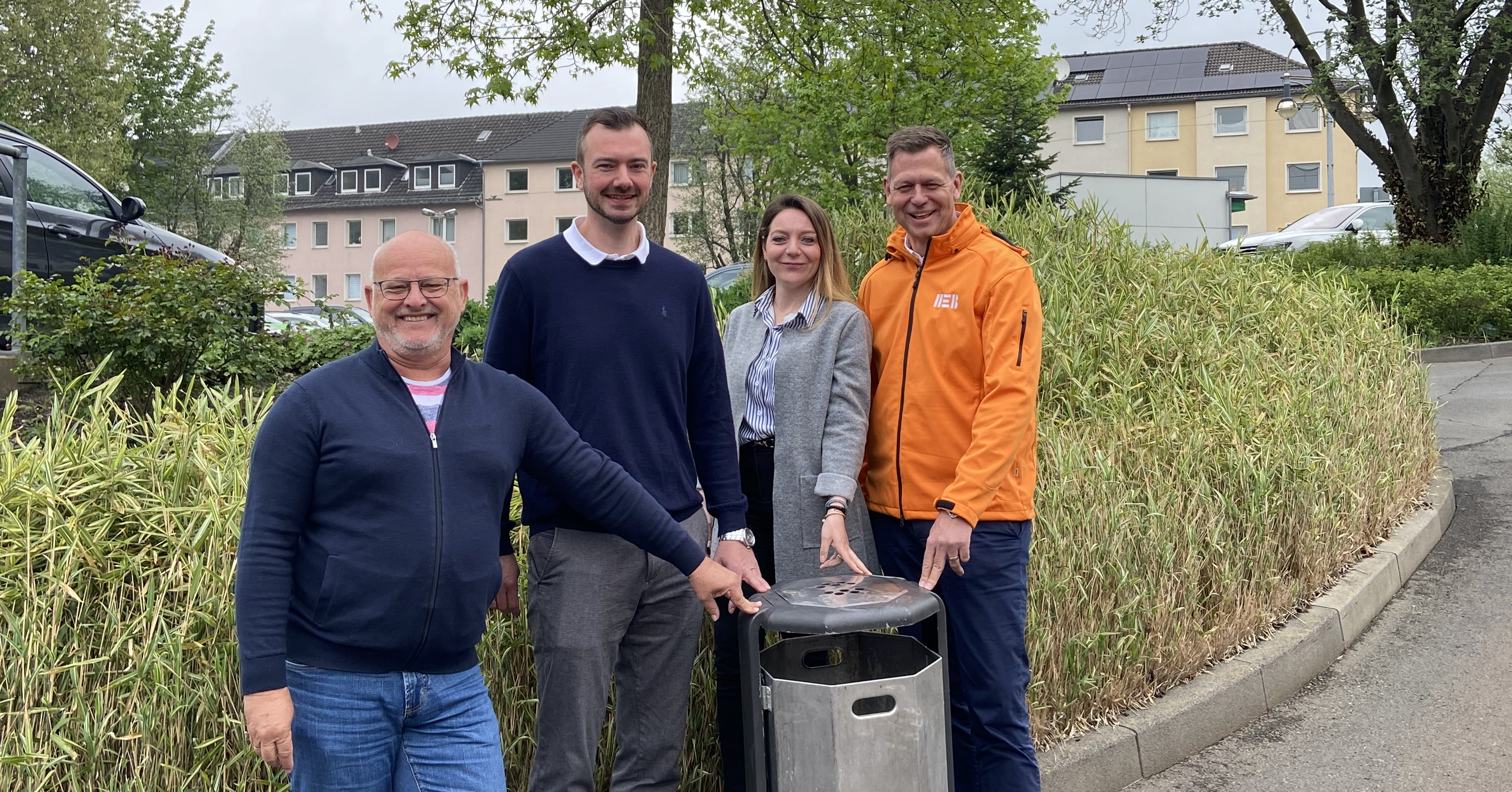 Detlef Liedtke (Bereichsleiter Technische Dienste HEB), Dr. Dominik Noroschat (Task Force Digitalisierung Stadt Hagen), Nicole Flocco (Projektleitung HEB) und Sven Lindemann (Geschäftsführer HEB)
