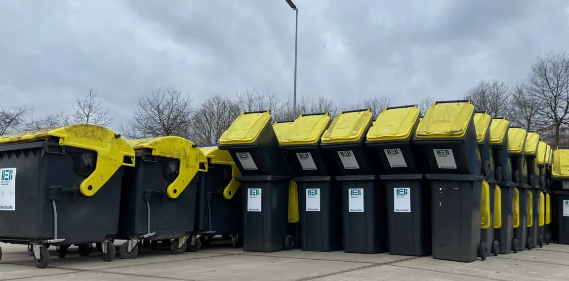 Mehrere Wertstofftonnen